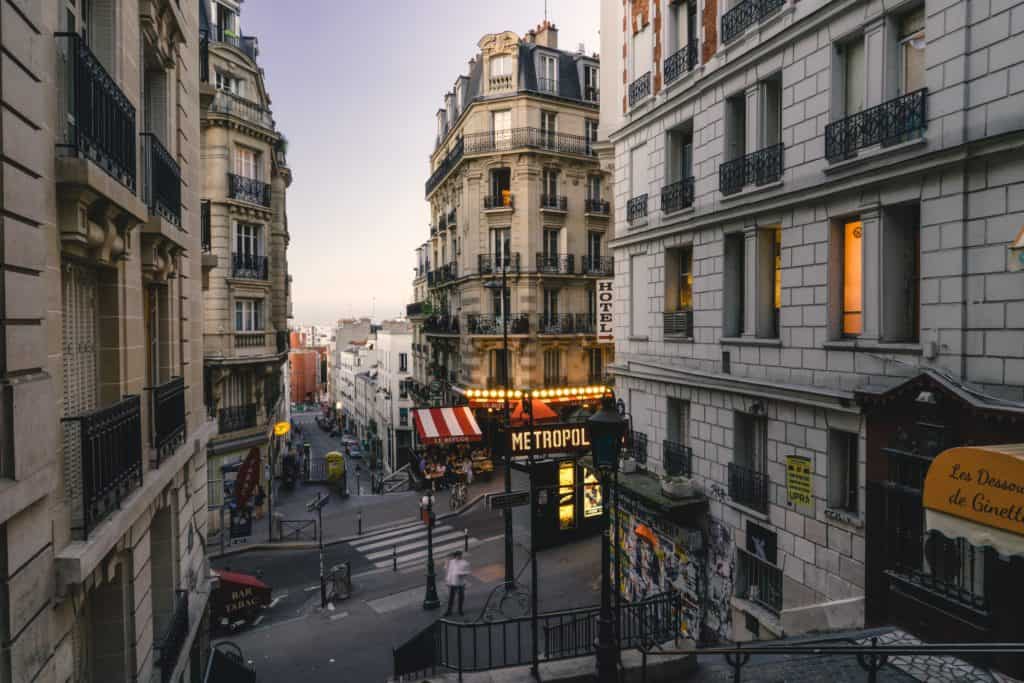 looking through the narrow streets of Paris