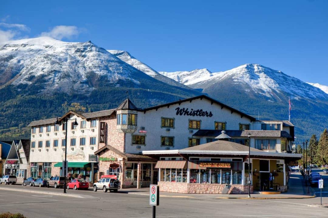 Best Places to Stay in Jasper for 2021 (full guide for all budgets)