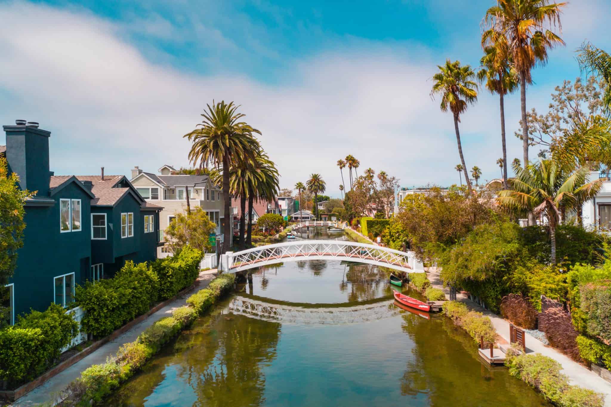 12 Best Honeymoon Destinations In February March that You Can Actually Afford 