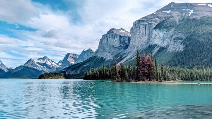 14 Things To Do in Jasper That Will Take Your Breath Away