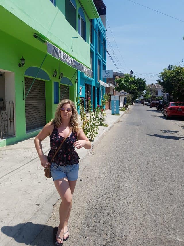 14 Reasons You Ll Love Visiting Huatulco Mexico Full Travel Guide   Colorful Streets Huatulco 640x853 