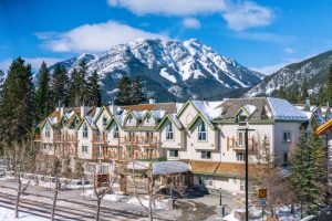 9 Best Cheap Places to Stay in Banff (that are actually nice)